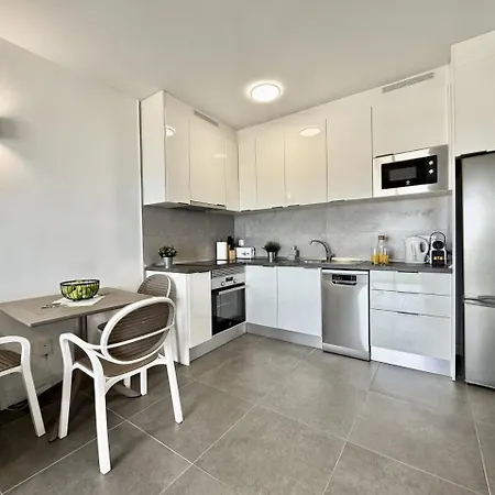Stunning View Apartment In Colina Blanca